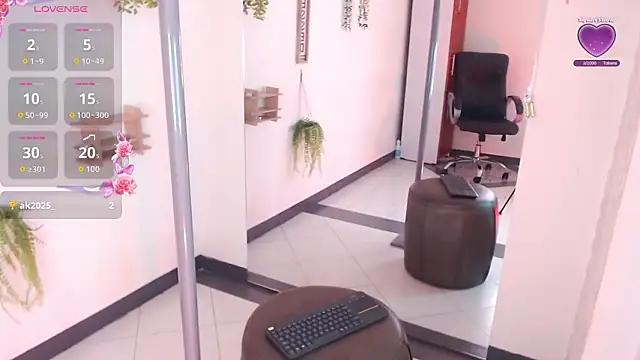 Chloe014  online show from March 2026 11:37:02 AM