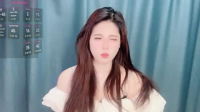 Starlets77 online show from February 2026 01:02:01 PM