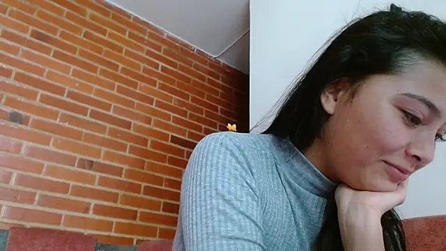 Snapshot of Lia_rouse04 chatting on June 2026 02:39:02 PM Lia rouse04 online show from June 2026 02:39:02 PM