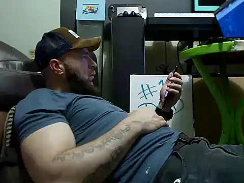 Numba1dad  online show from February 2026 04:43:02 AM