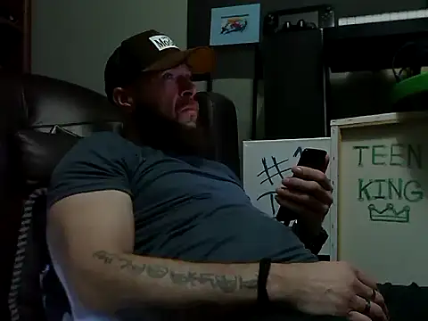 Numba1dad  online show from January 2026 05:11:02 AM