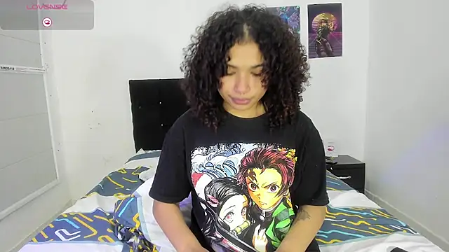 Itsmaraia2002 online show from May 2026 10:40:01 PM