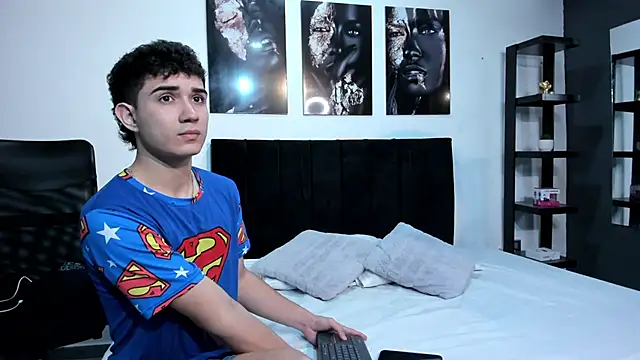 Alejo Grey online show from January 2026 12:55:02 PM