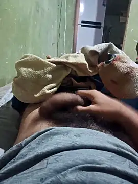 Utaca02 online show from February 2026 07:03:02 PM