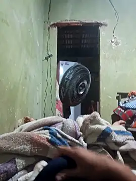 Utaca02 online show from February 2026 08:30:01 PM