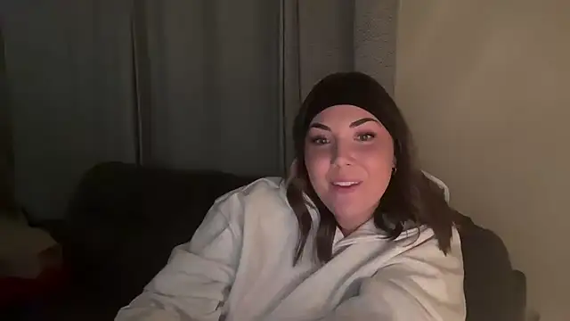 BellaMarieXO online show from March 2026 02:59:01 AM