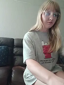 BunnySnowFlake online show from April 2026 04:02:02 PM