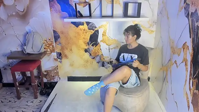 MiaBella18 online show from January 2026 07:06:02 PM