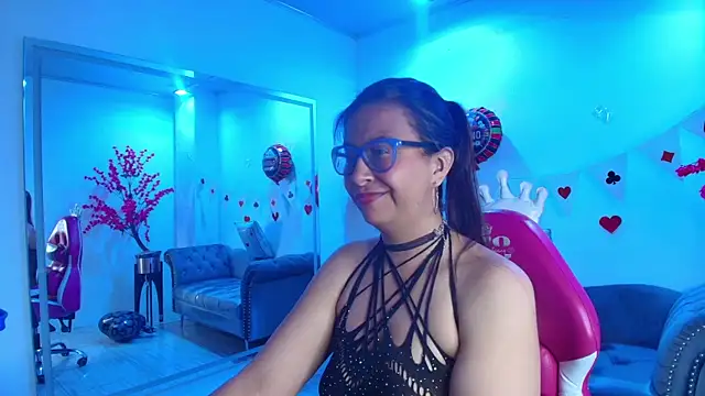 Amber  rouge online show from February 2026 03:28:02 AM