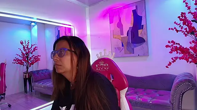 Amber  rouge online show from March 2026 03:23:01 PM