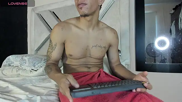 Snapshot of antonio_aguilarx chatting on March 2026 07:58:02 PM antonio aguilarx online show from March 2026 07:58:02 PM