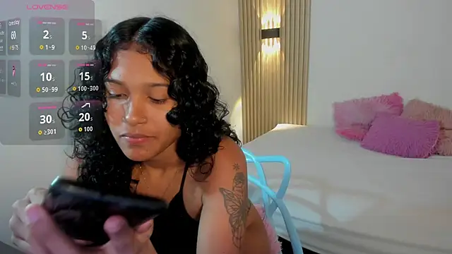 Snapshot of LyraFrost5 chatting on February 2026 02:12:01 AM LyraFrost5 online show from February 2026 02:12:01 AM