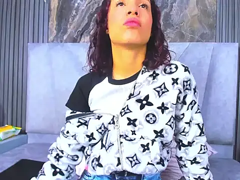 GraceAlexa12 online show from March 2026 01:46:01 PM