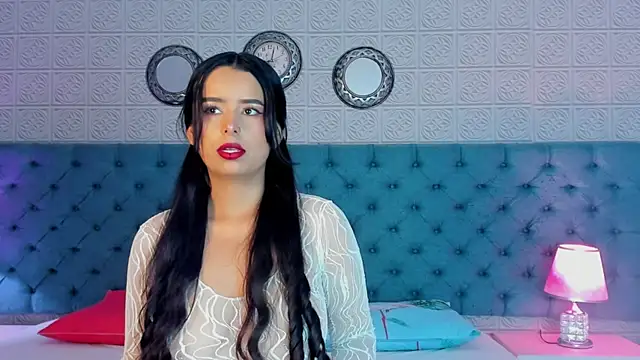 TinyRosee online show from March 2026 08:05:01 PM