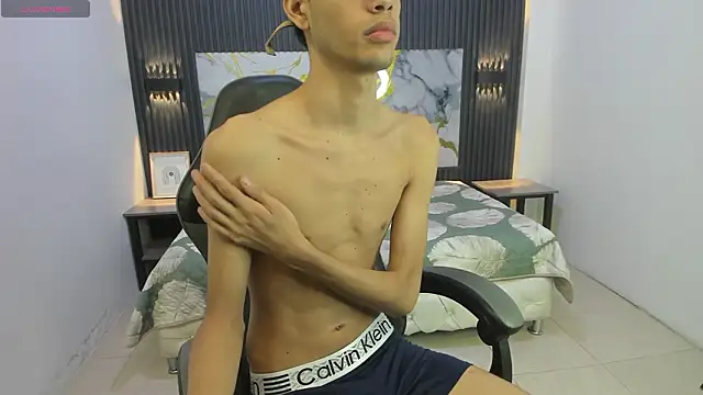 Dark Desiree18 online show from February 2026 01:46:02 PM