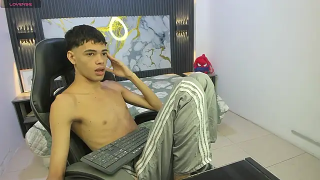 Dark Desiree18 online show from February 2026 12:06:02 PM