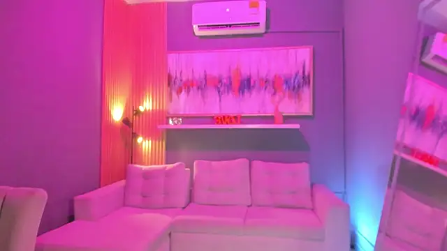 Snapshot of lilian_vergara chatting on February 2026 07:47:02 PM lilian vergara online show from February 2026 07:47:02 PM