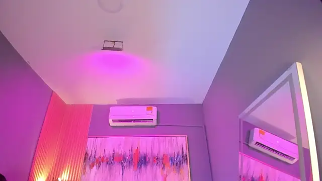 Snapshot of lilian_vergara chatting on February 2026 07:48:02 PM lilian vergara online show from February 2026 07:48:02 PM