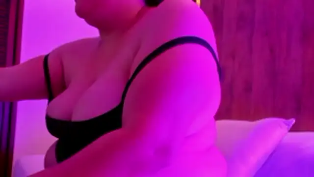 bella fernand online show from April 2026 02:14:01 AM