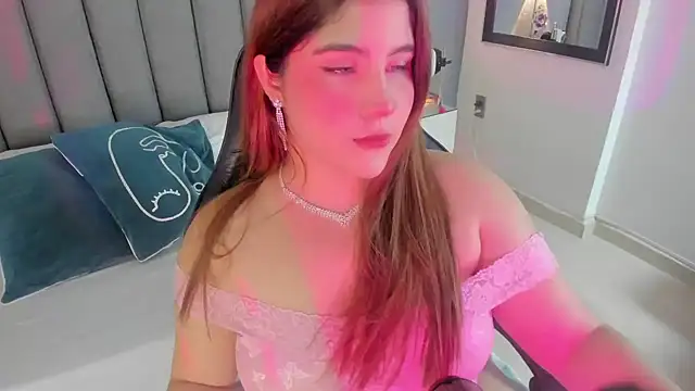 ivy velvet online show from February 2026 07:34:01 PM