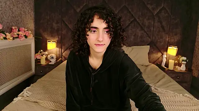 Susan Fors online show from April 2026 05:47:01 AM