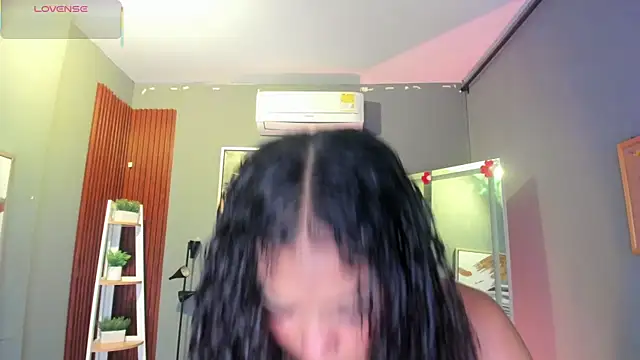 ailann  online show from April 2026 07:44:02 PM