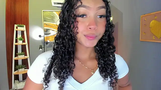 ailann  online show from April 2026 07:37:01 PM