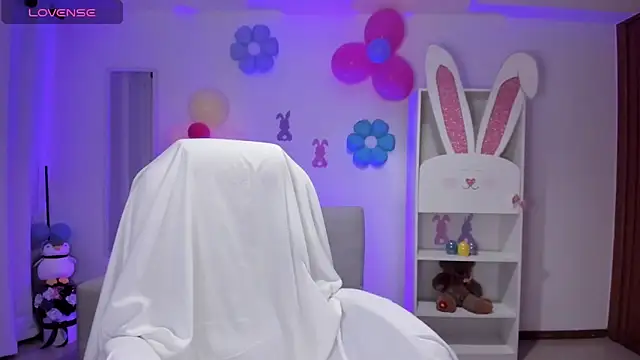  wtdreamgirl online show from April 2026 05:19:01 AM