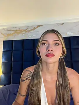 EmmaJhoons online show from June 2026 03:33:01 AM