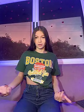 EmmaJhoons online show from February 2026 11:45:01 AM