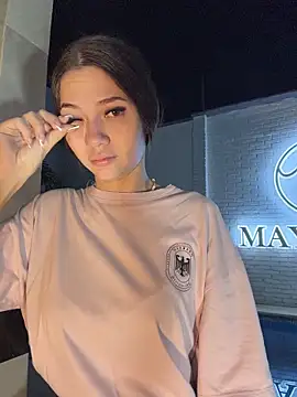 EmmaJhoons online show from March 2026 10:16:02 AM