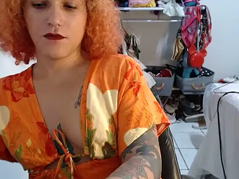 Queen Domme de paus online show from May 2026 02:15:02 AM