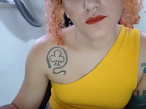 Queen Domme de paus online show from May 2026 07:16:01 PM
