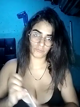 Araanza05 online show from March 2026 12:05:01 AM