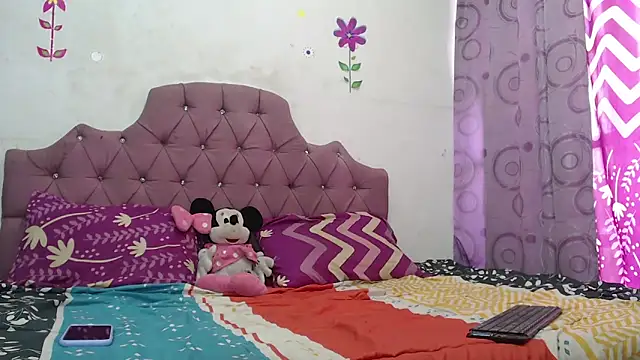 Snapshot of DannaTs1 chatting on April 2026 04:02:01 PM DannaTs1 online show from April 2026 04:02:01 PM