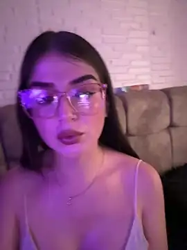 Snapshot of moon0626 chatting on April 2026 02:32:02 PM moon0626 online show from April 2026 02:32:02 PM