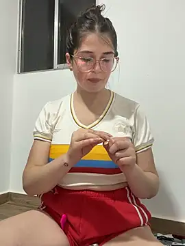 moon0626 online show from June 2026 04:55:01 AM