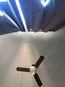 LorenzoBlack27 online show from March 2026 05:25:02 PM