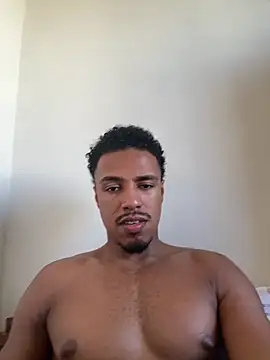 Snapshot of LorenzoBlack27 chatting on June 2026 07:58:02 PM LorenzoBlack27 online show from June 2026 07:58:02 PM