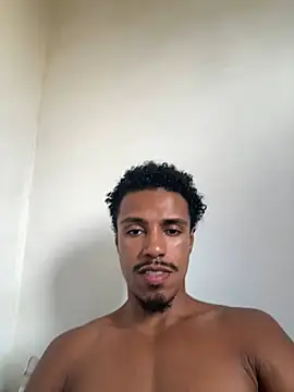 Snapshot of LorenzoBlack27 chatting on March 2026 09:15:02 PM LorenzoBlack27 online show from March 2026 09:15:02 PM