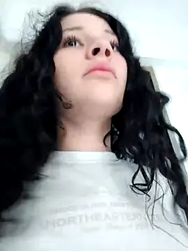 Snapshot of mmelit4 chatting on February 2026 05:10:02 PM mmelit4 online show from February 2026 05:10:02 PM