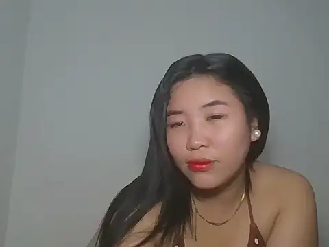 Zyeiii online show from February 2026 04:50:01 PM