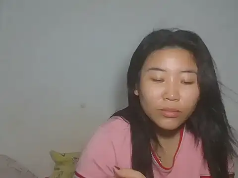 Zyeiii online show from April 2026 06:11:02 PM