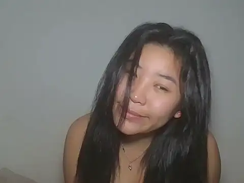 Zyeiii online show from March 2026 09:03:01 AM