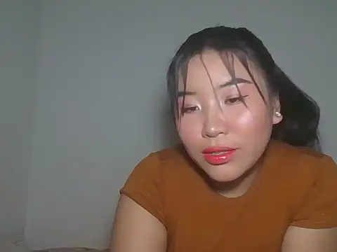 Zyeiii online show from February 2026 07:39:02 AM