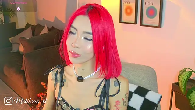 MelyTaylor  online show from April 2026 11:33:02 PM