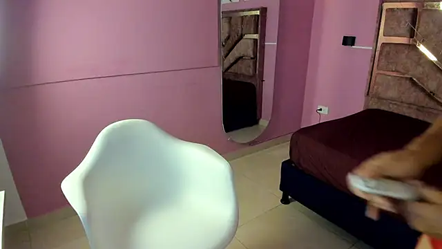 evelyn lovv online show from March 2026 03:25:02 AM