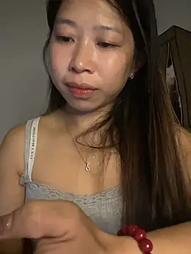 Snapshot of Mayly_lucky2 chatting on June 2026 10:07:01 PM Mayly lucky2 online show from June 2026 10:07:01 PM