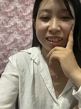 Snapshot of Mayly_lucky2 chatting on July 2026 10:43:01 AM Mayly lucky2 online show from July 2026 10:43:01 AM