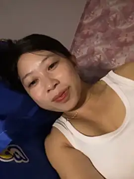 Snapshot of Mayly_lucky2 chatting on June 2026 02:17:02 PM Mayly lucky2 online show from June 2026 02:17:02 PM